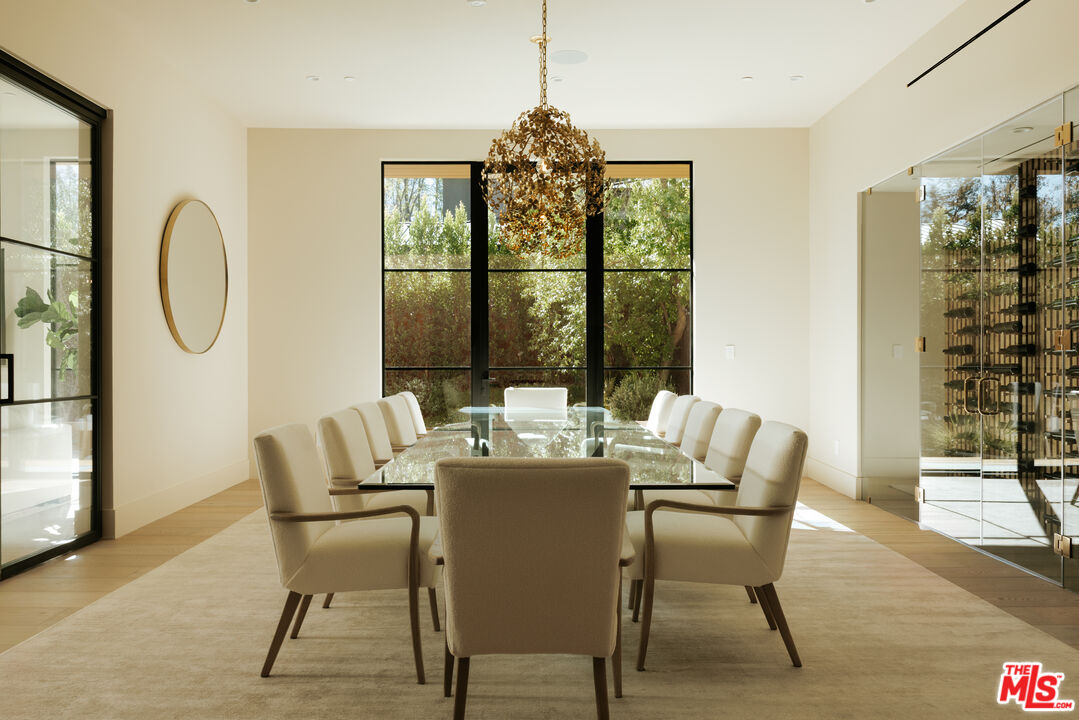 5287 Round Meadow Rd