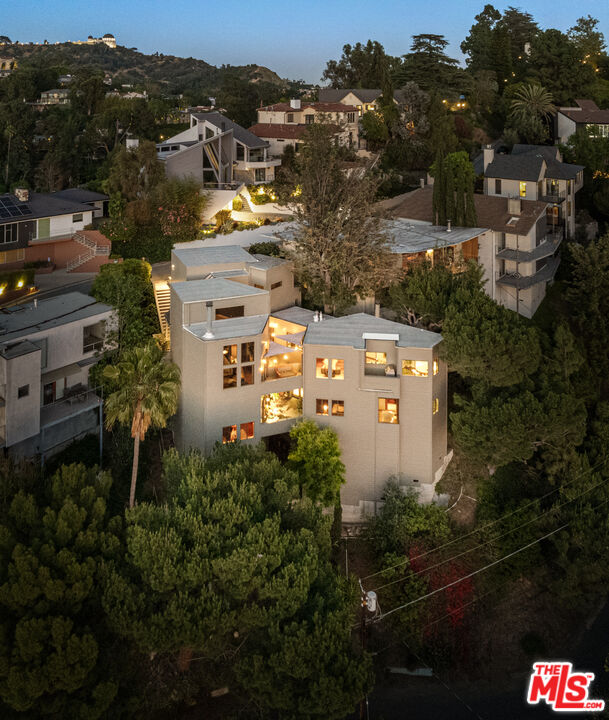 5677 Spreading Oak Dr