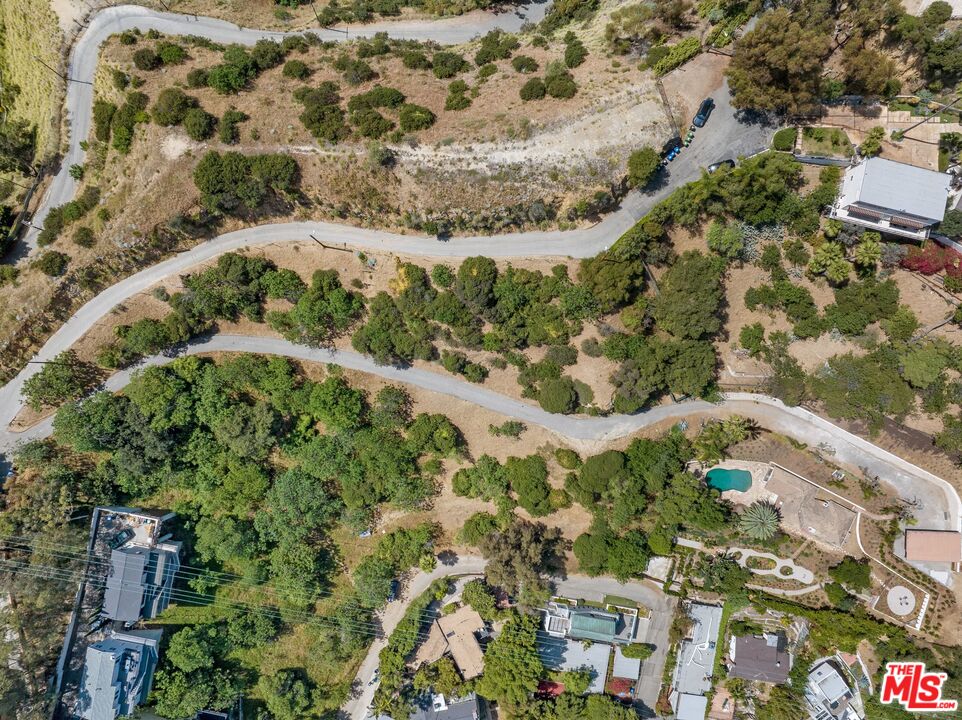 1858 Blue Heights Dr