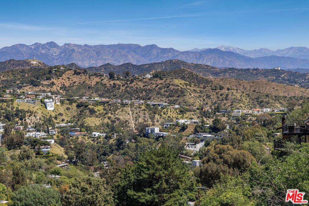 1858 Blue Heights Dr