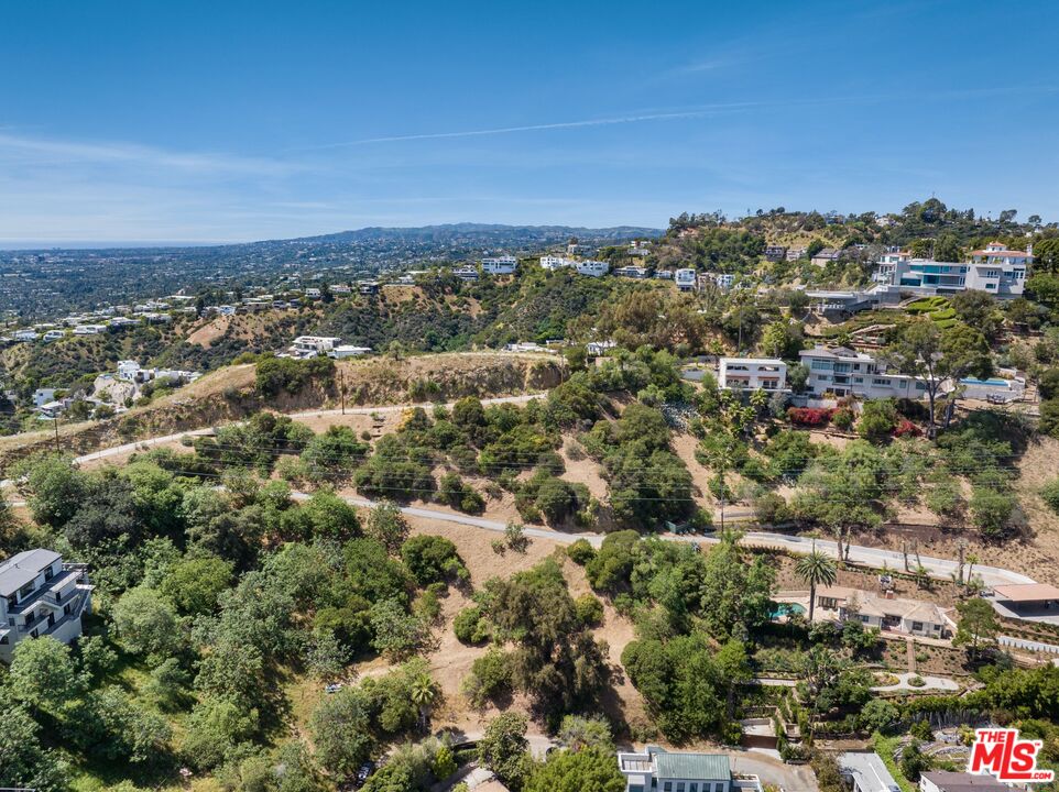 1858 Blue Heights Dr