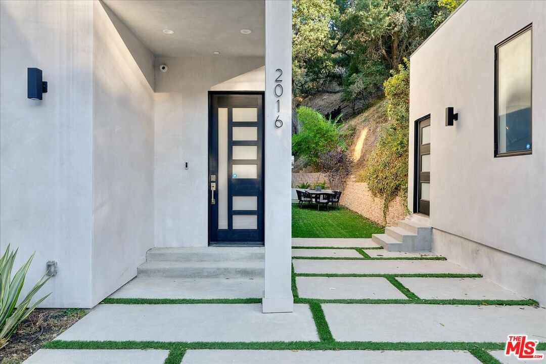 2016 Stanley Hills Dr