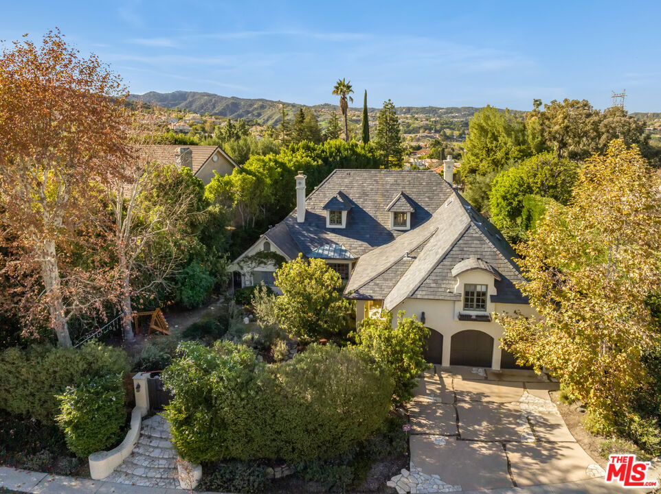 4155 Green Meadow Ct