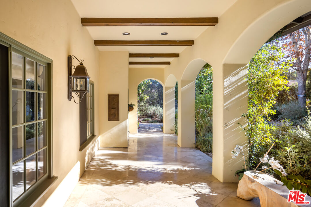 4155 Green Meadow Ct