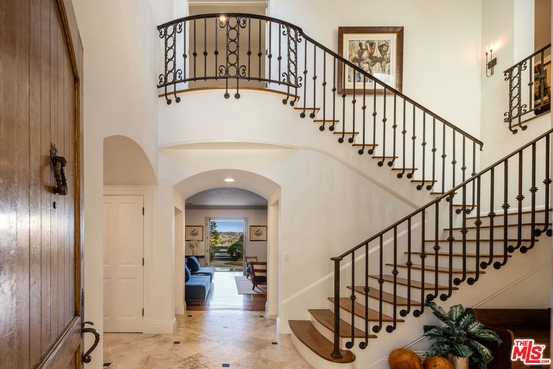 4155 Green Meadow Ct