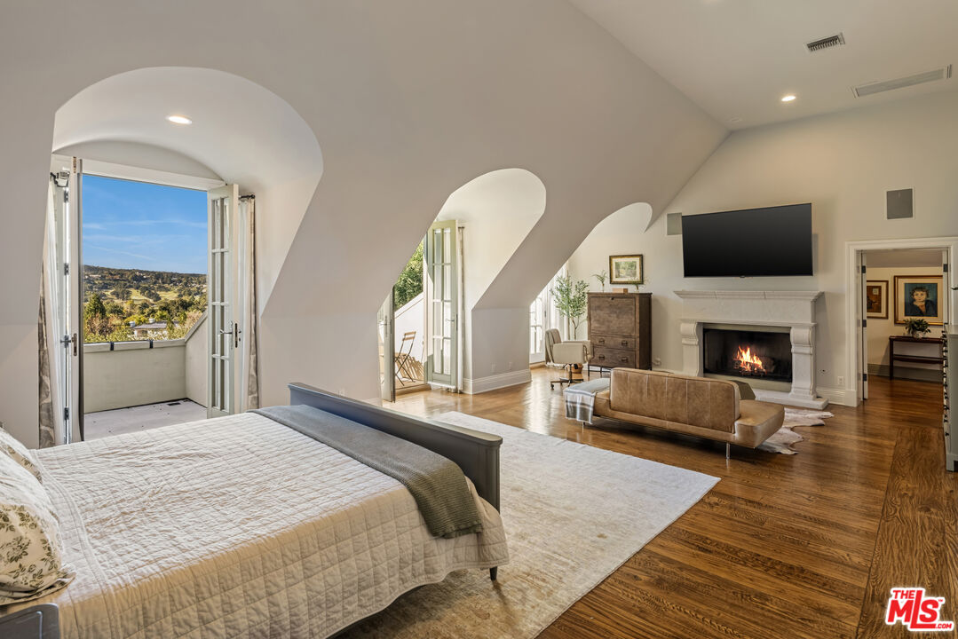 4155 Green Meadow Ct