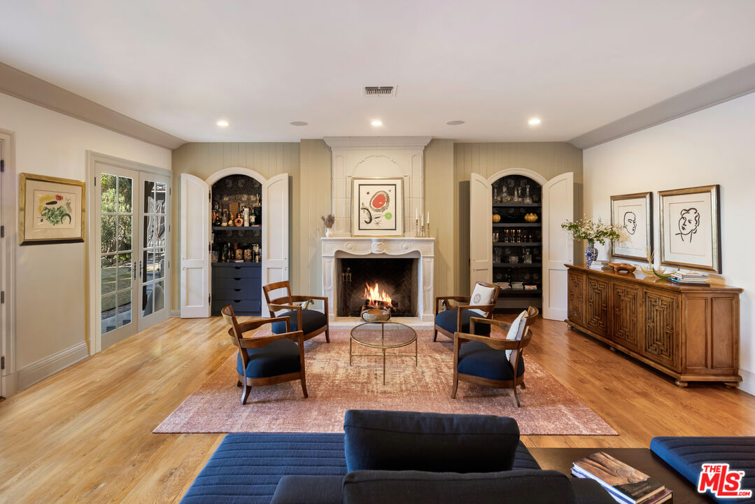 4155 Green Meadow Ct