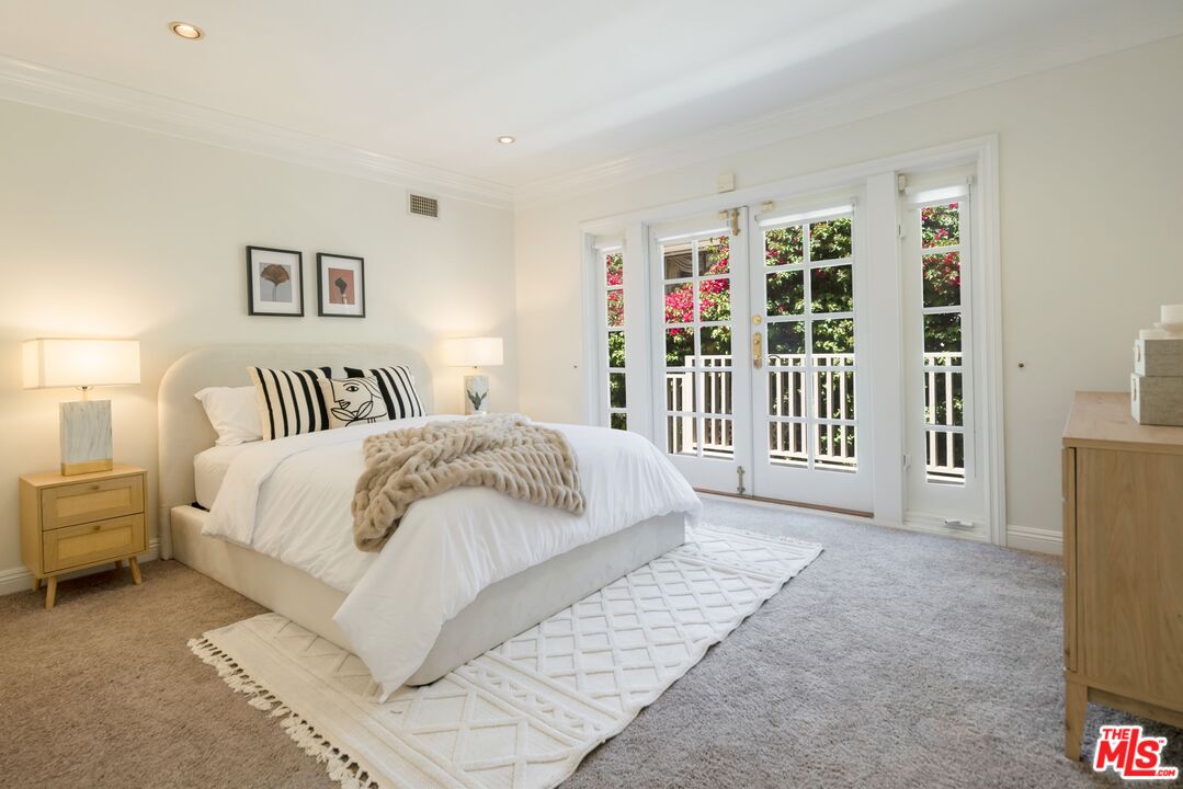 1165 Coldwater Canyon Dr