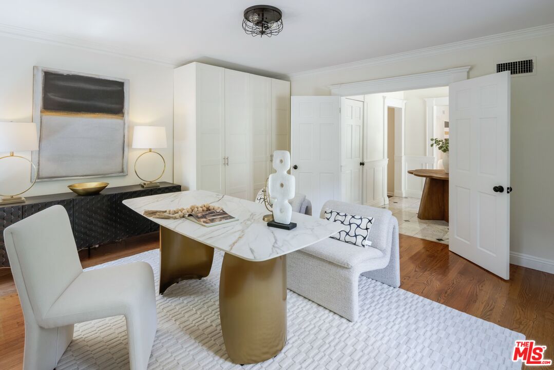 1165 Coldwater Canyon Dr