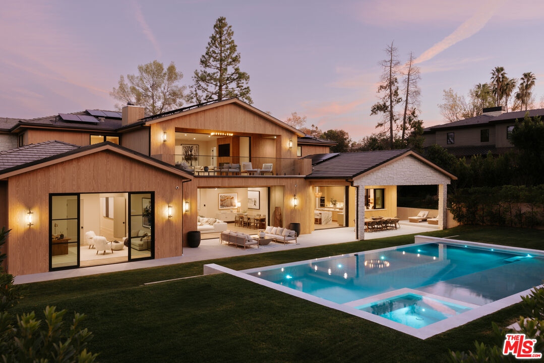 5287 Round Meadow Rd