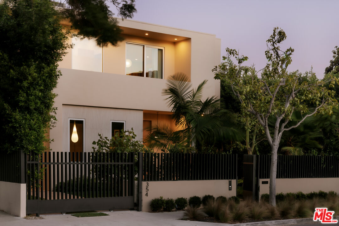 354 Westbourne Dr