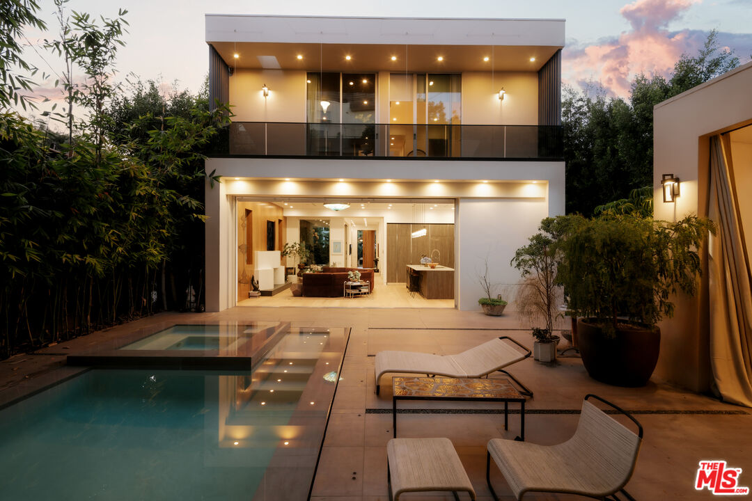 354 Westbourne Dr