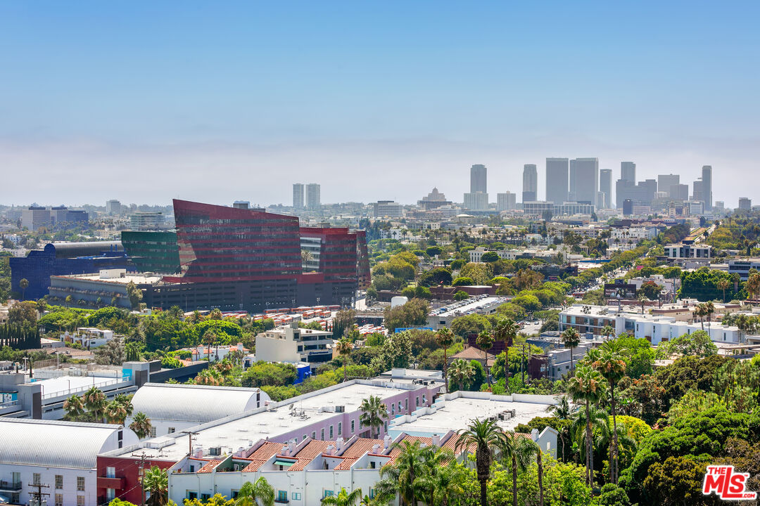 1100 Alta Loma Rd Unit: 1505