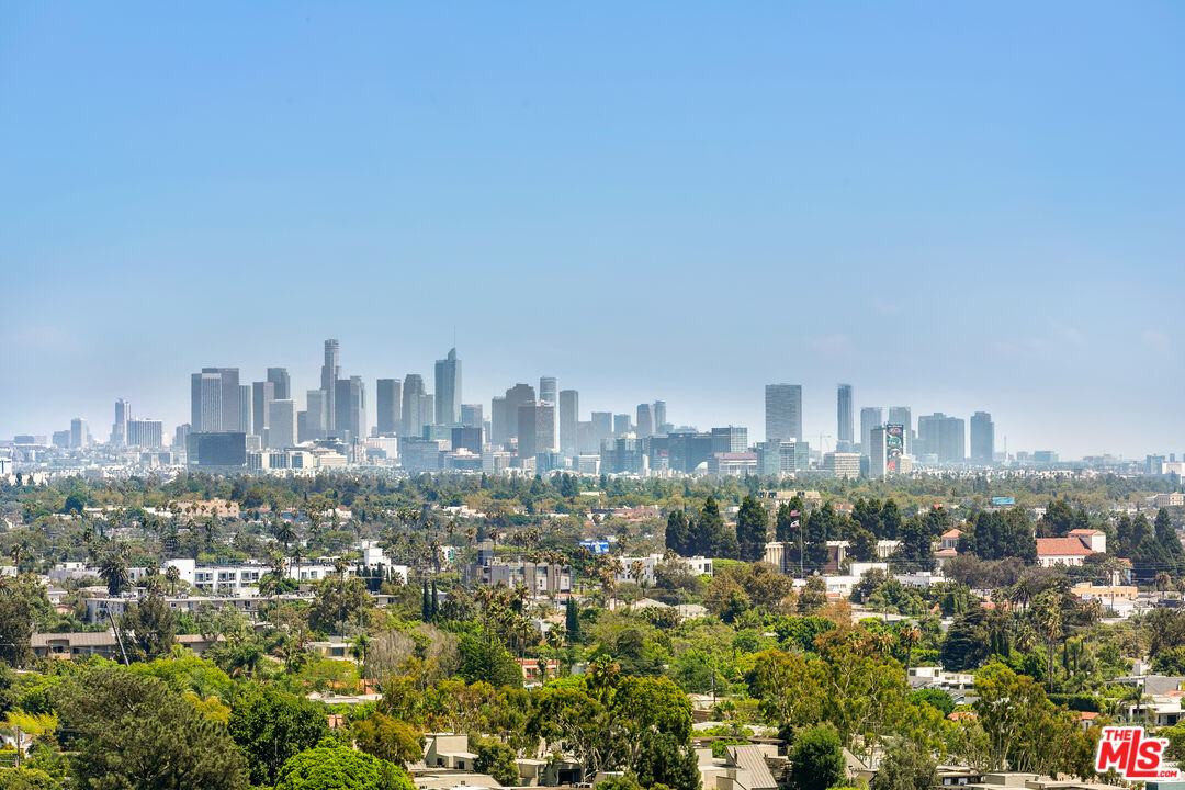 1100 Alta Loma Rd Unit: 1505