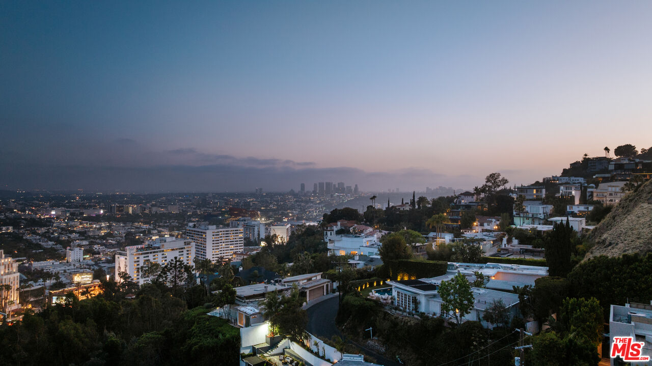 8366 Sunset View Dr