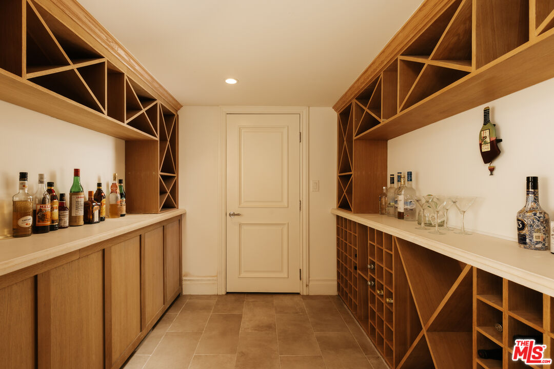 436 Loring Ave