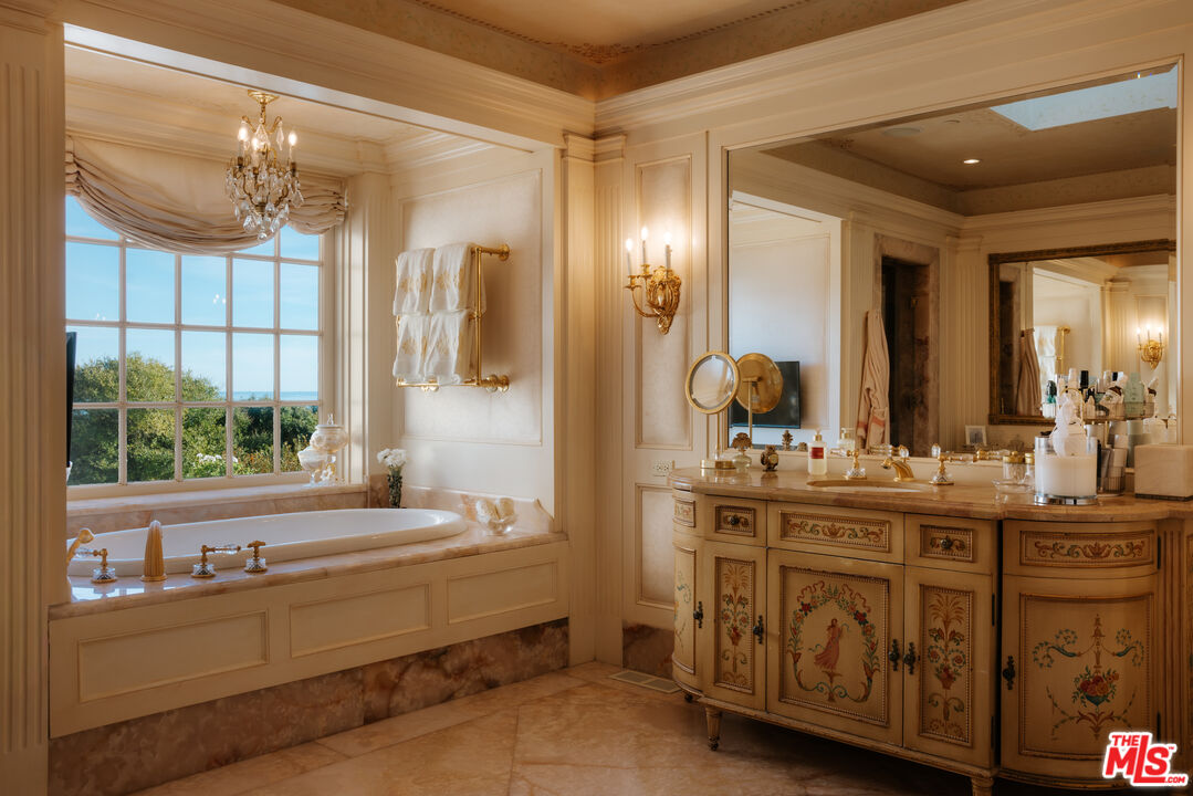 120 Montecito Ranch Ln