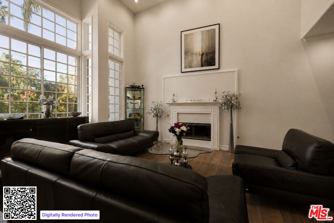 15916 Daniel Ln