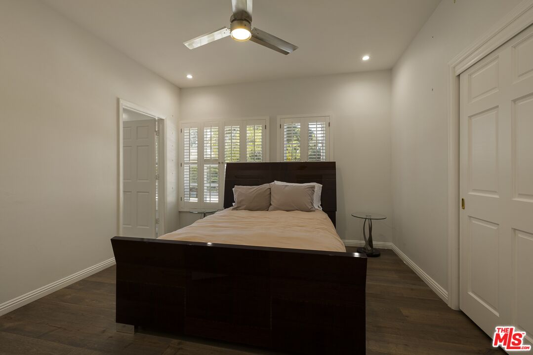 15916 Daniel Ln