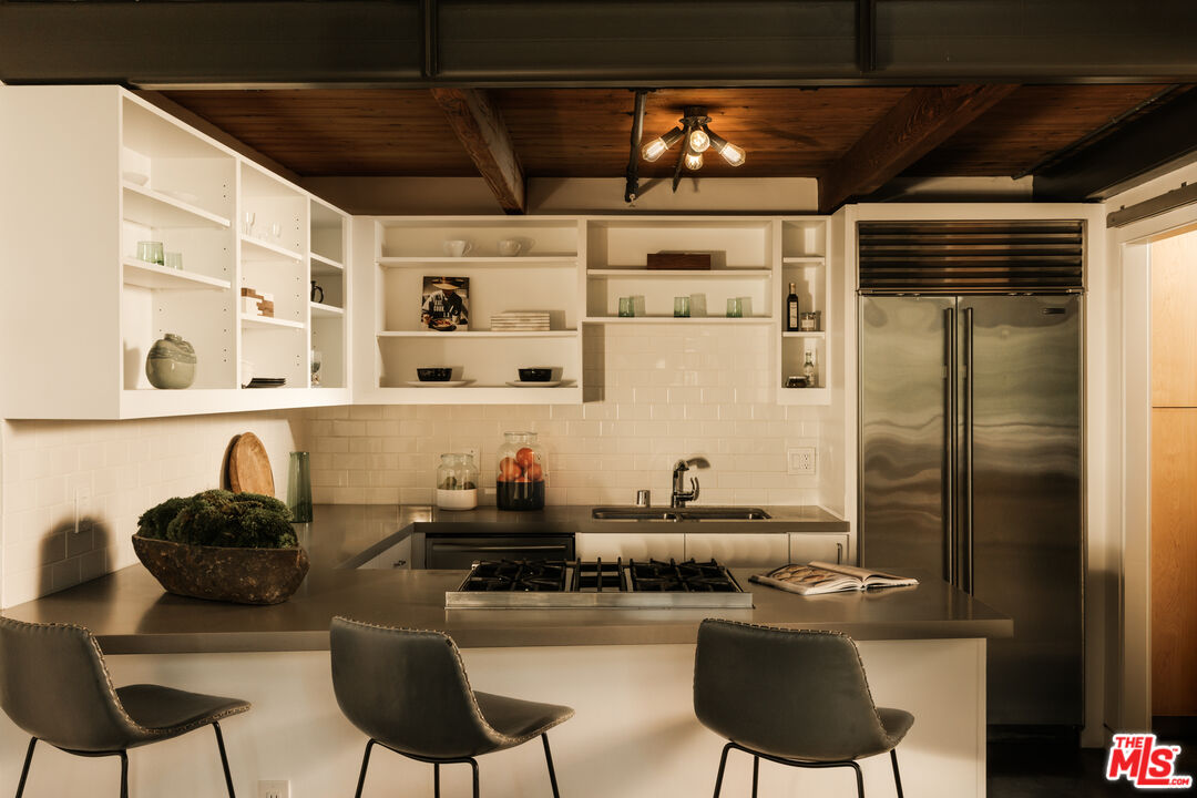 208 S Venice Blvd Unit: A