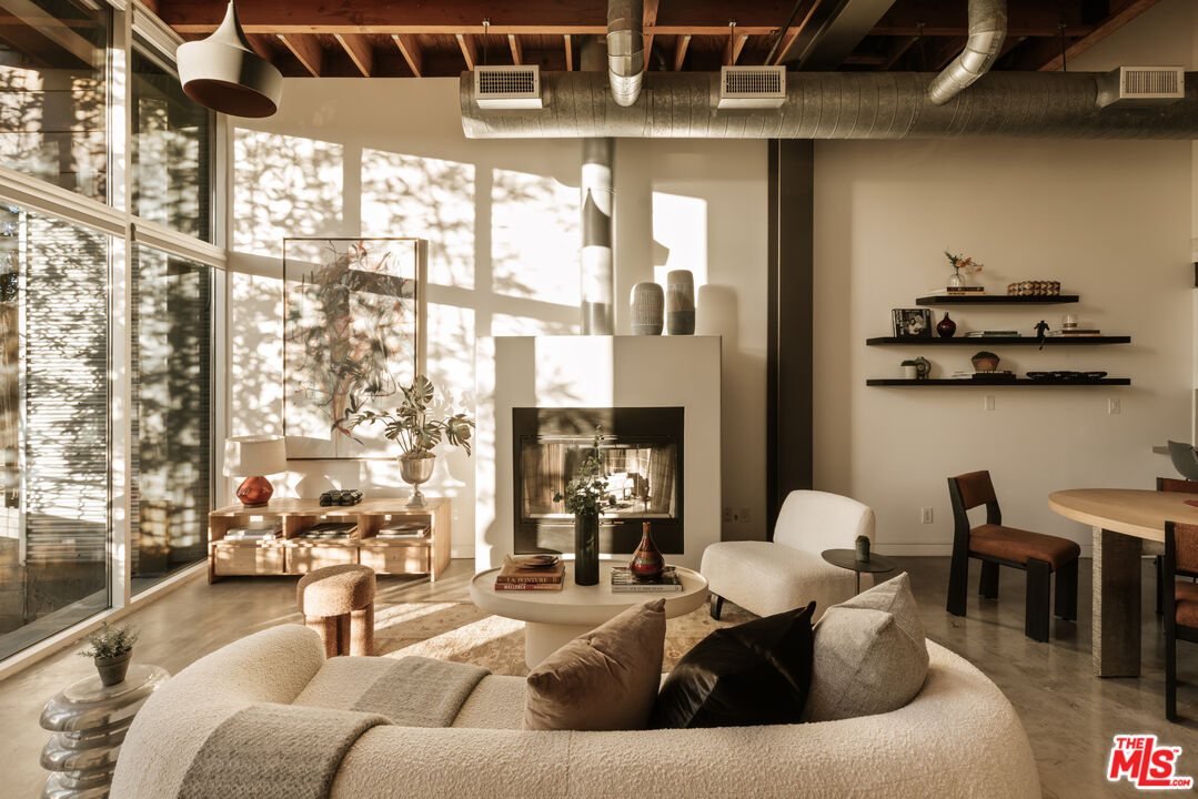 208 S Venice Blvd Unit: A