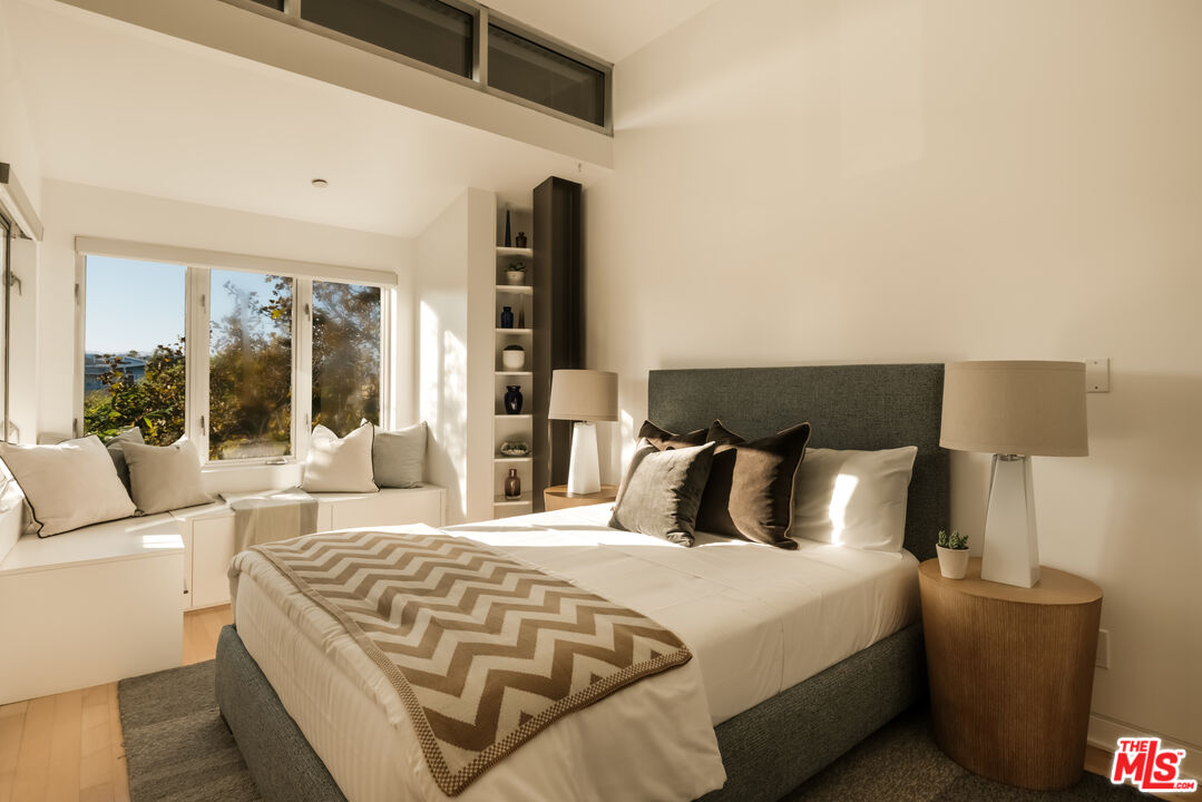 208 S Venice Blvd Unit: A