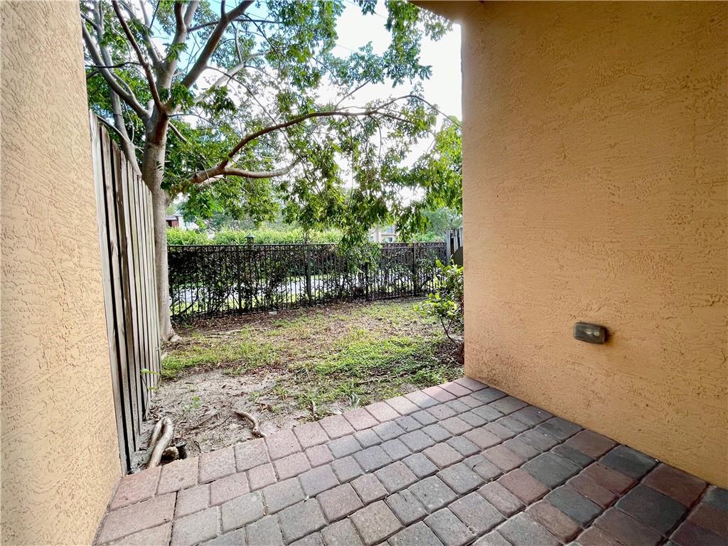 5122 Ashley River Rd