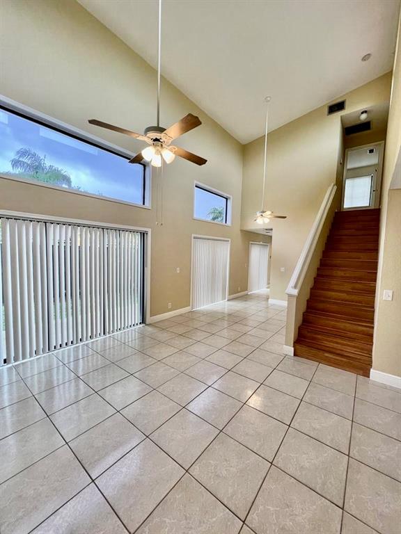 13769 Yarmouth Dr