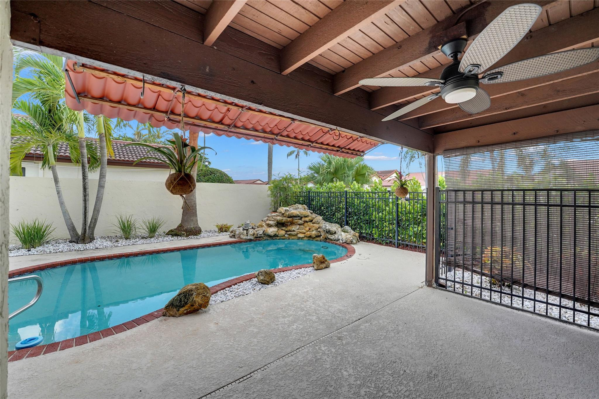 7850 Villa Nova Drive