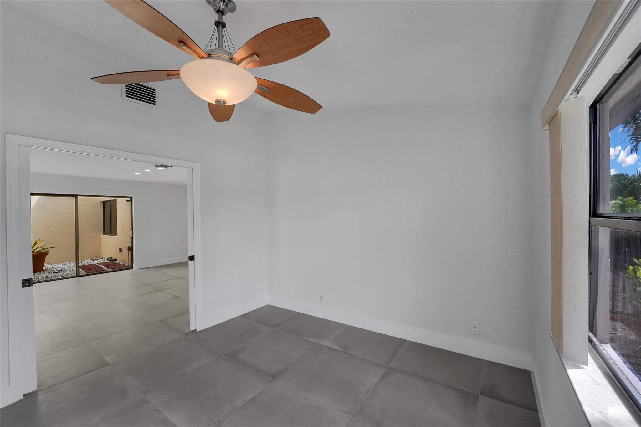 7850 Villa Nova Drive
