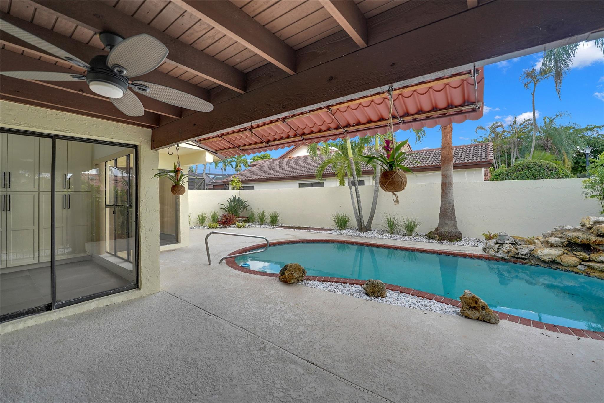 7850 Villa Nova Drive