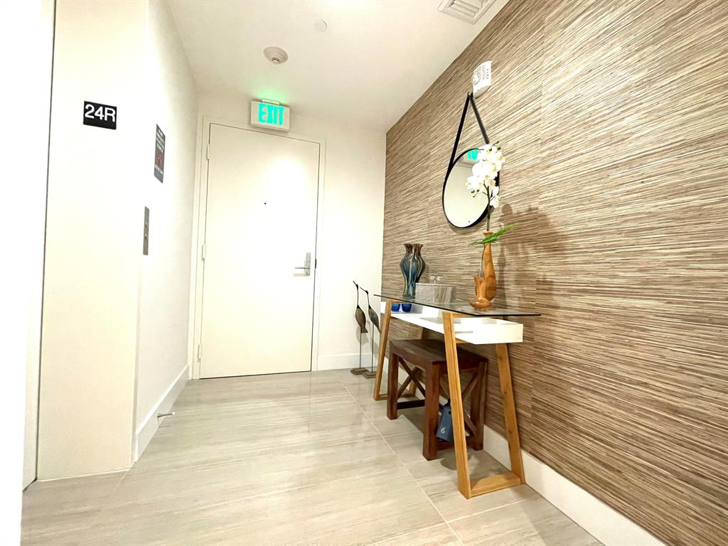 488 NE 18th Street 2409