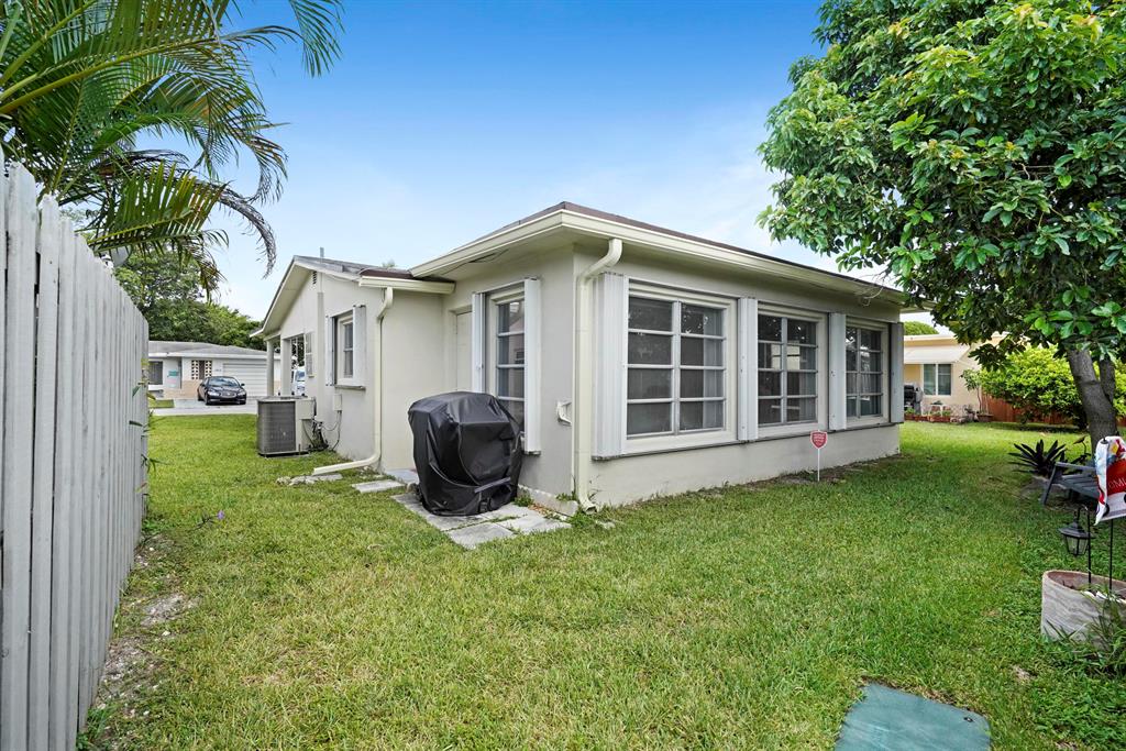 1050 NW 69th Avenue
