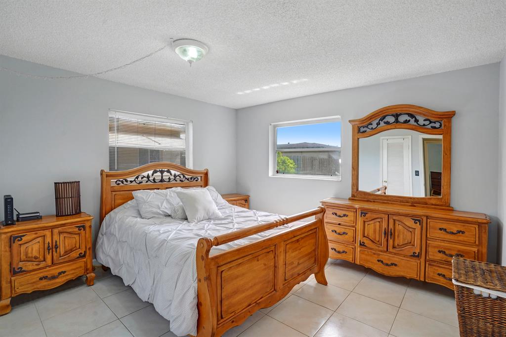 1050 NW 69th Avenue