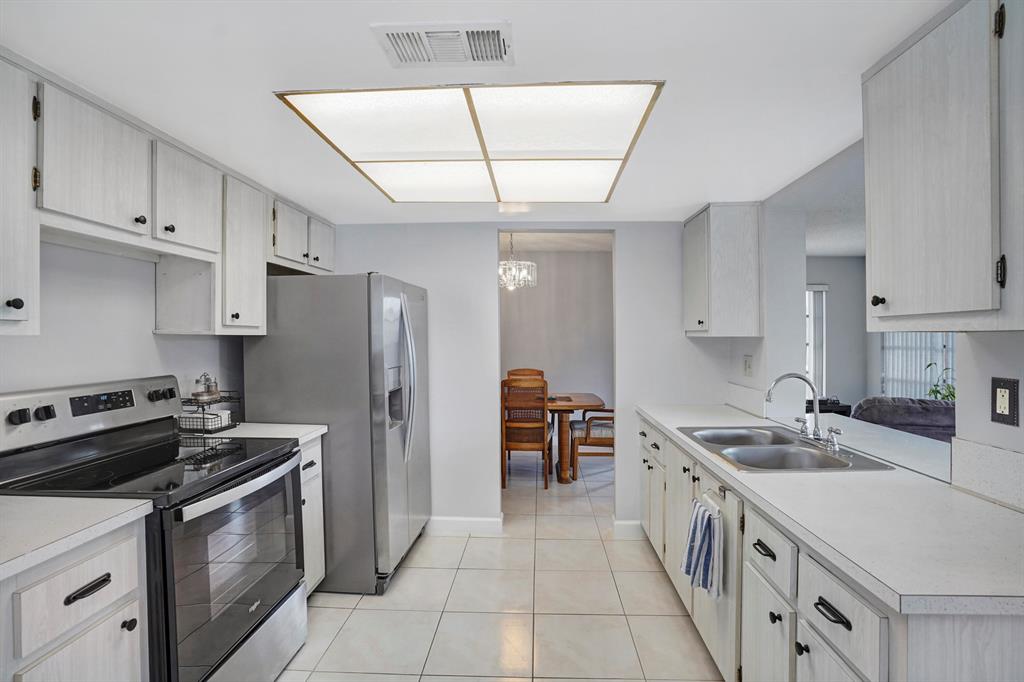 1050 NW 69th Avenue