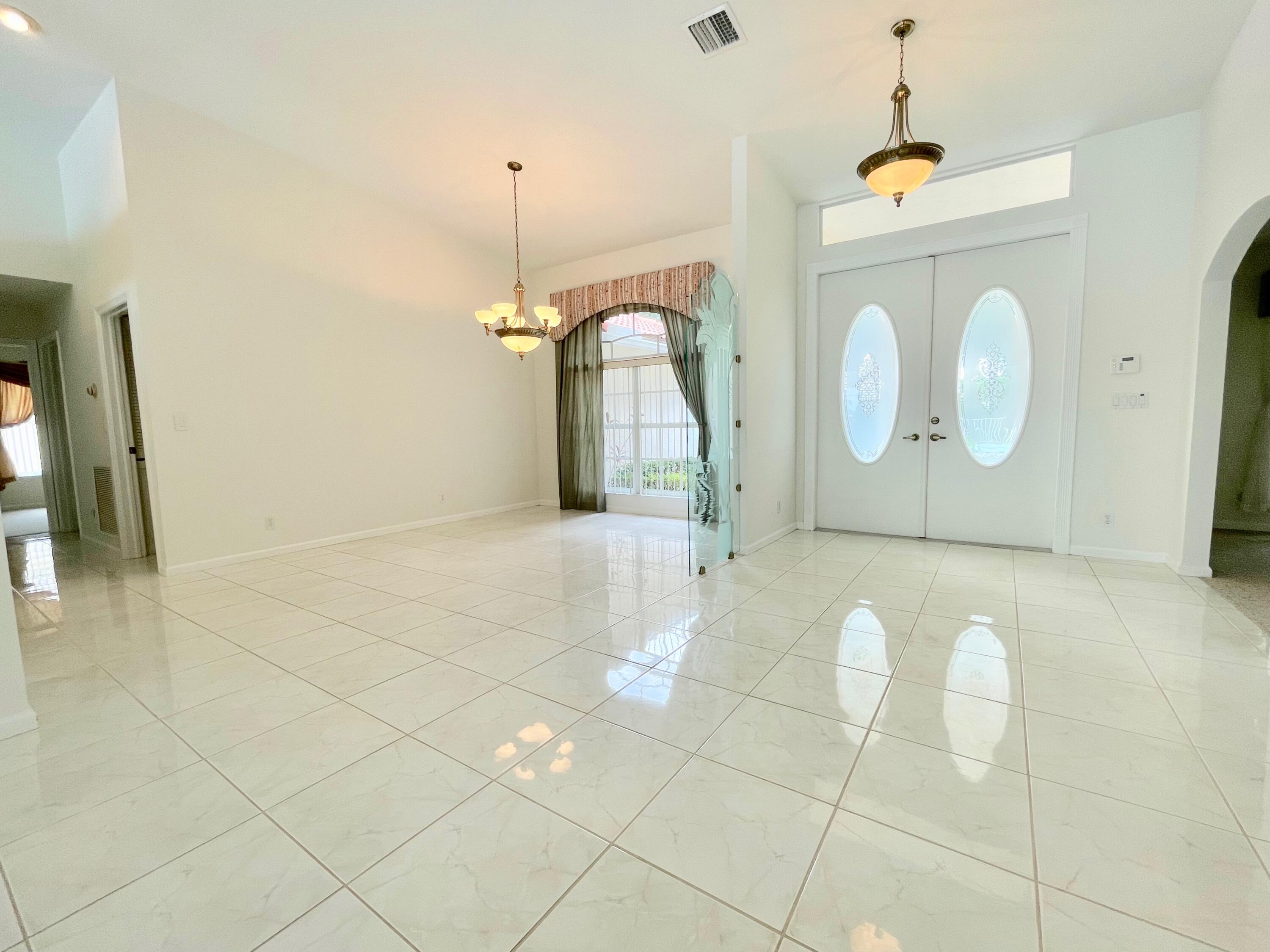 106 Pepper Tree Cres Crescent