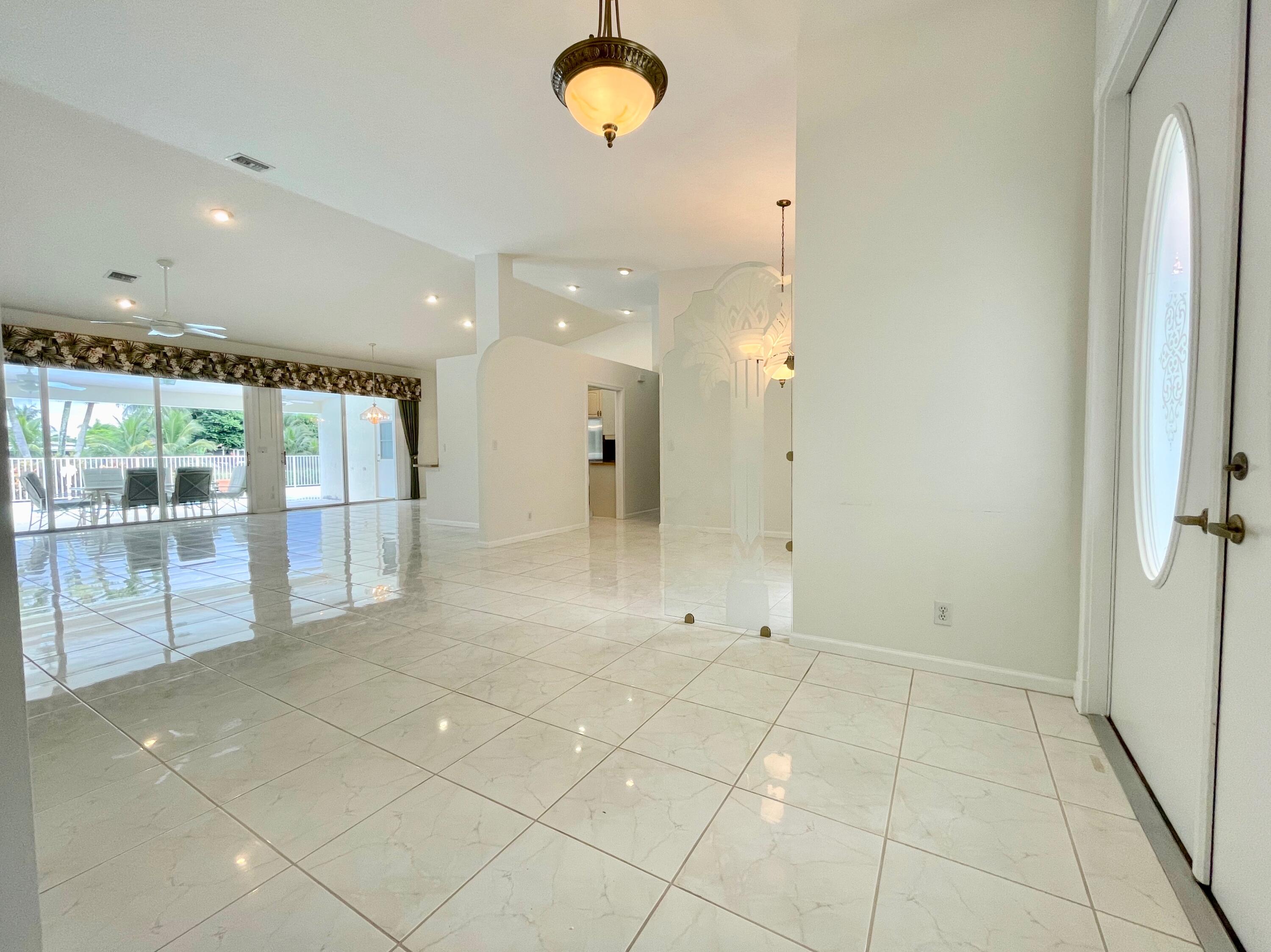 106 Pepper Tree Cres Crescent