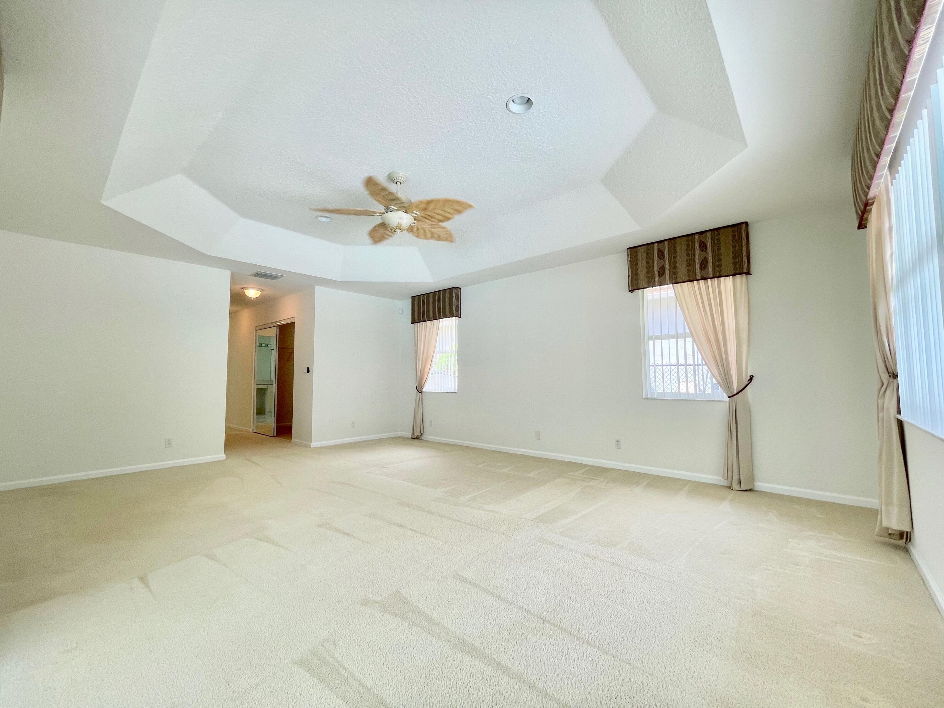 106 Pepper Tree Cres Crescent