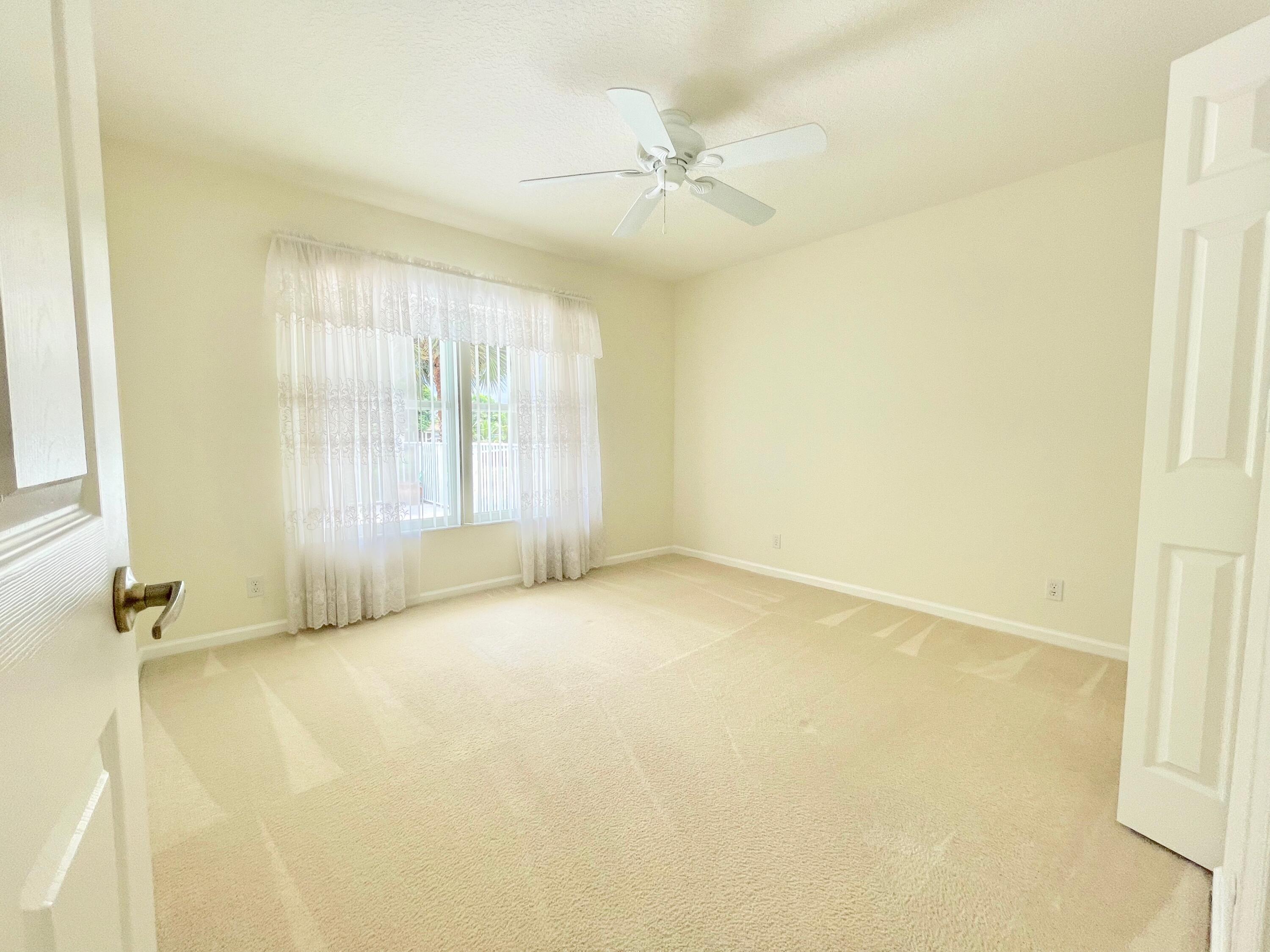 106 Pepper Tree Cres Crescent