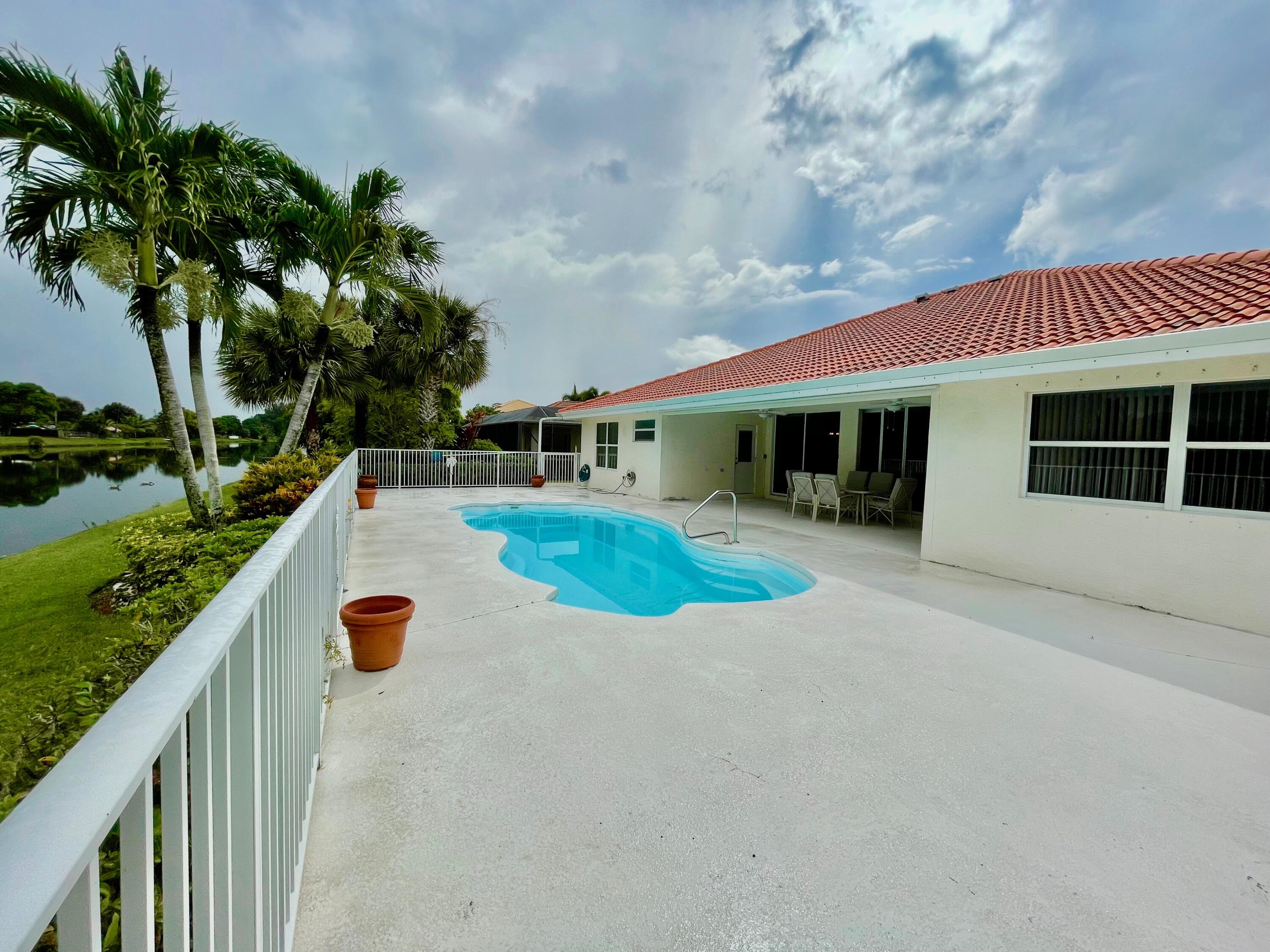 106 Pepper Tree Cres Crescent