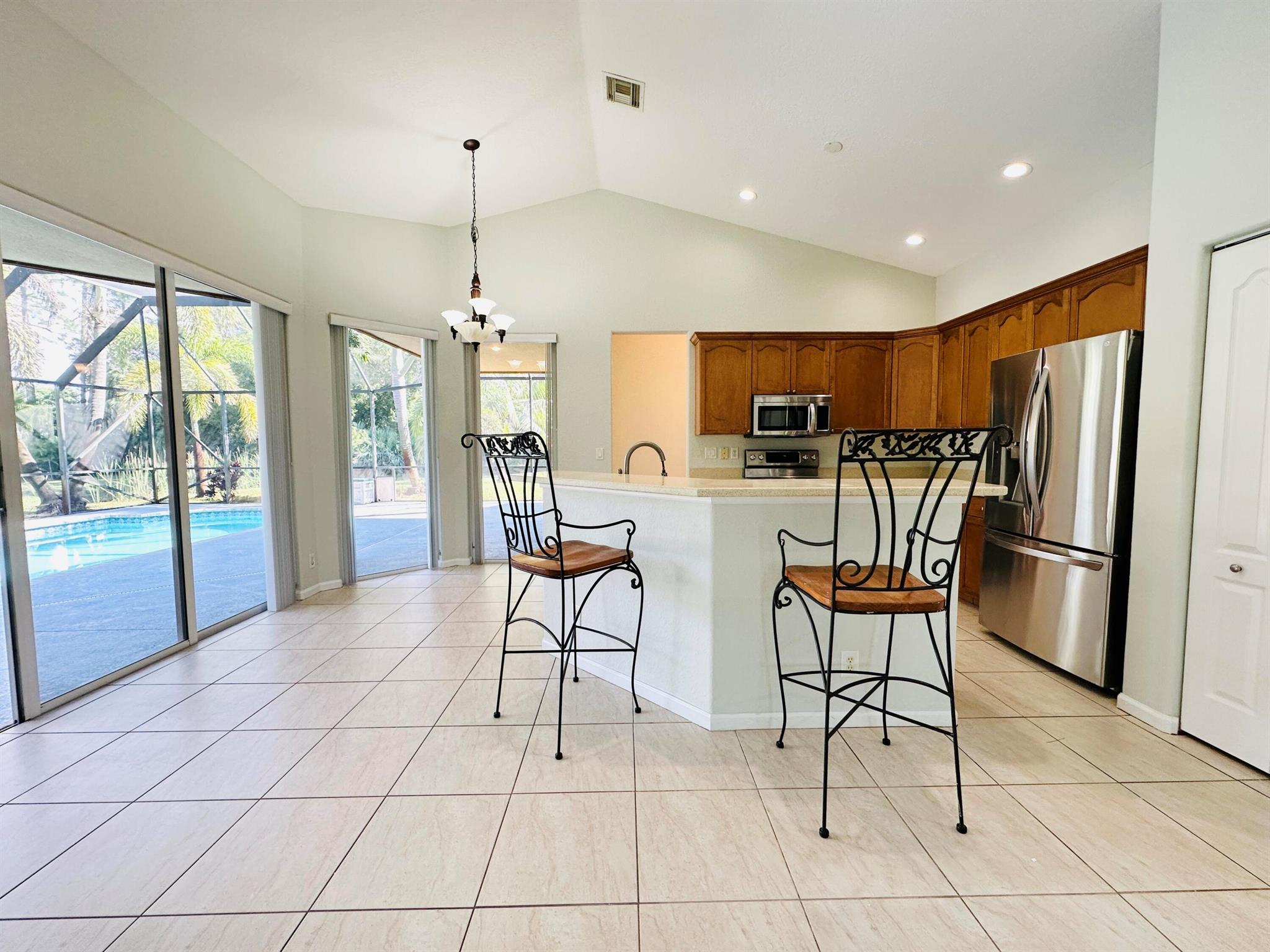 14917 Tangelo Boulevard