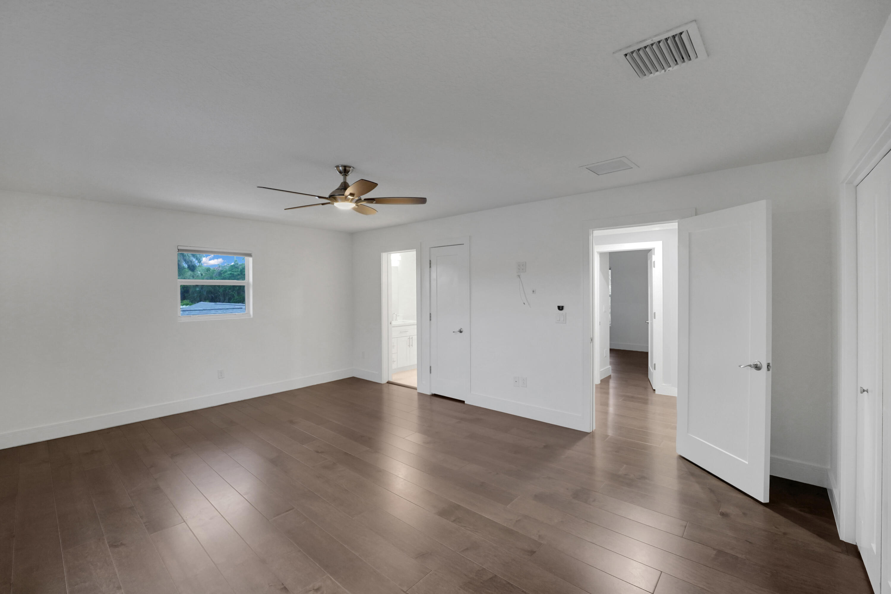 769 NW 7th Street