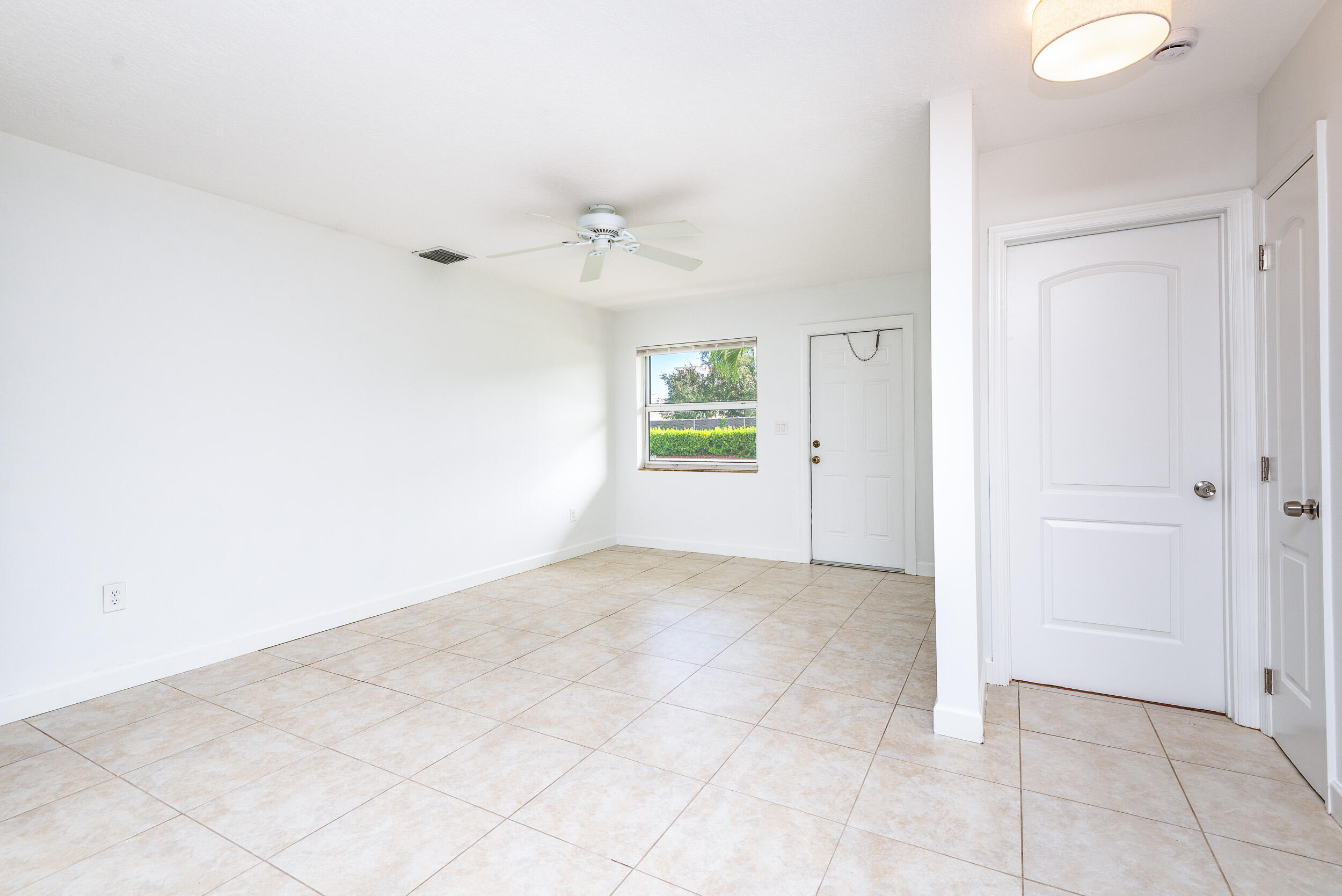 121 SW 2nd Avenue