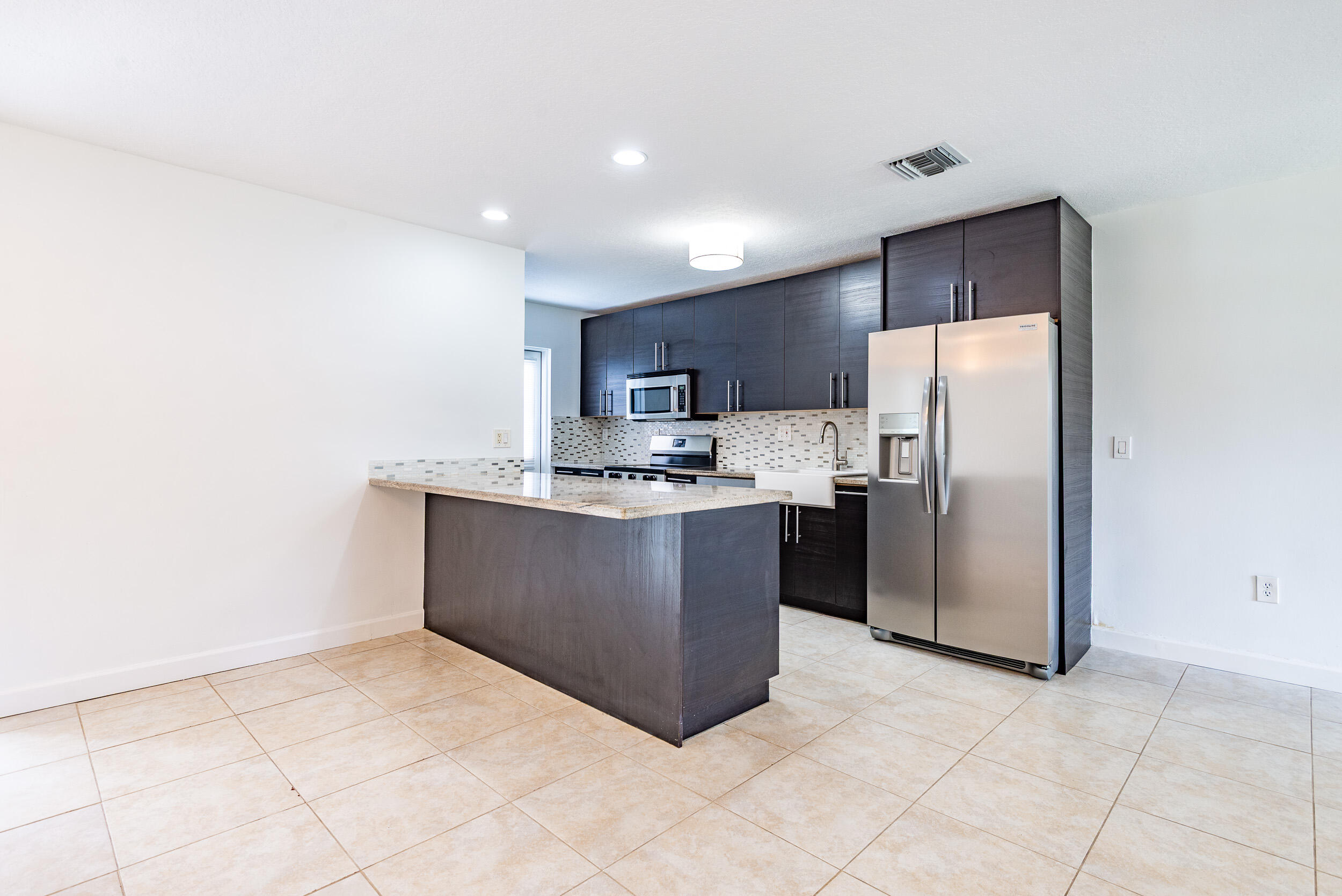 121 SW 2nd Avenue