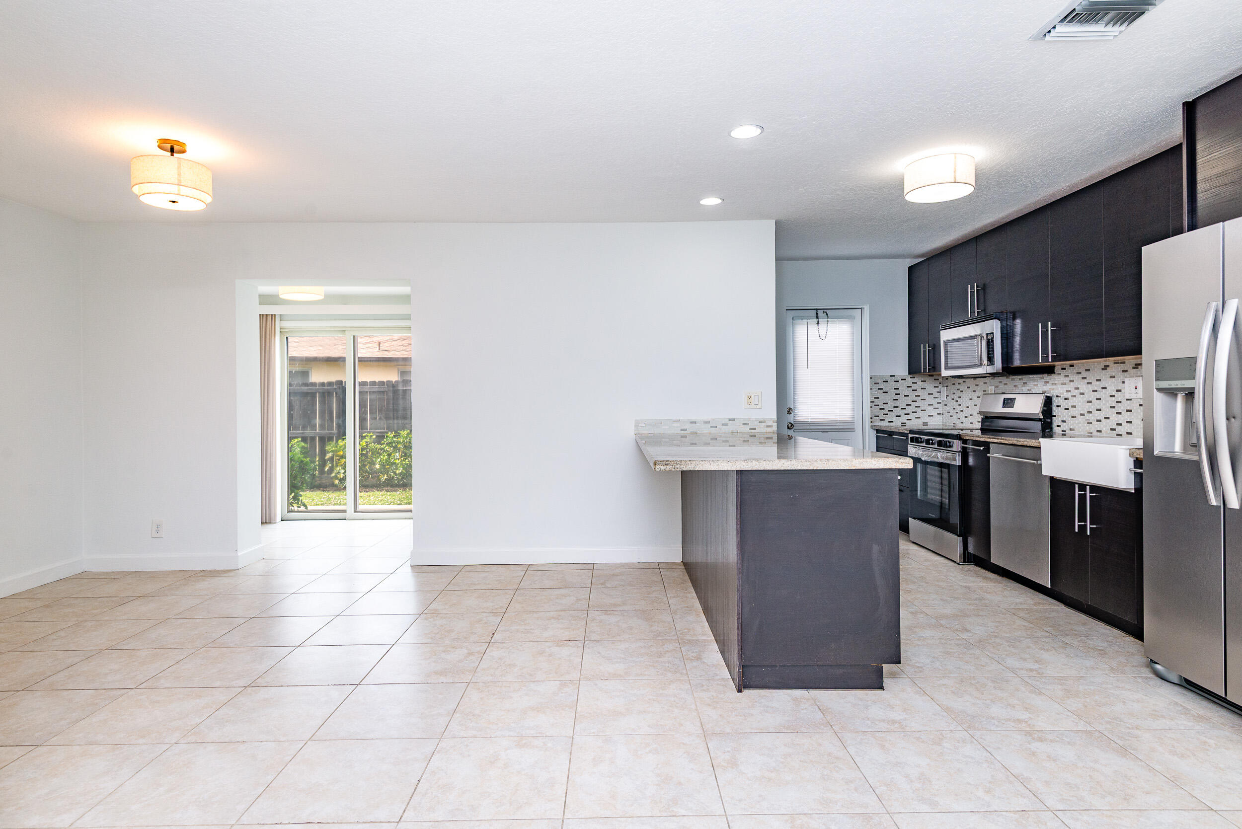 121 SW 2nd Avenue