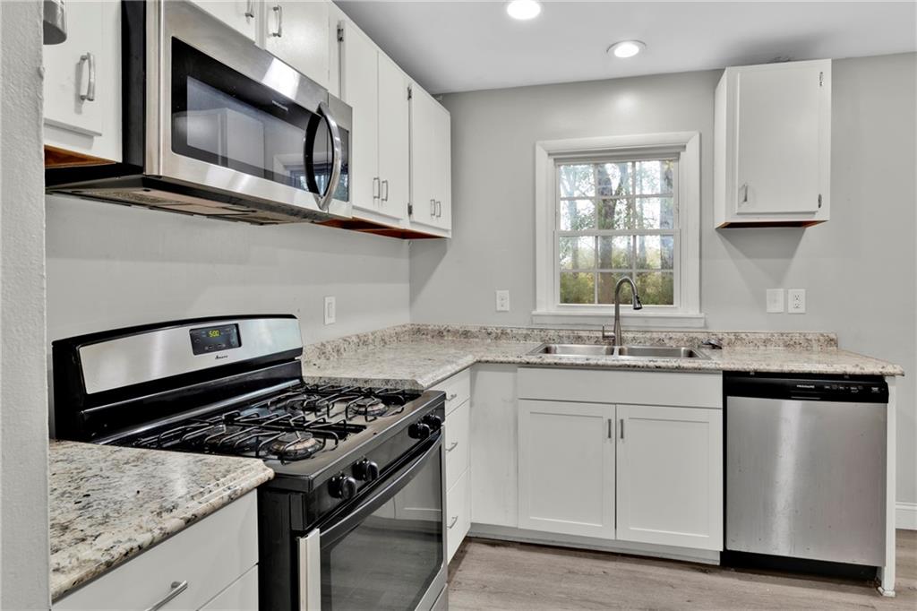 1996 Thomasville Drive SE