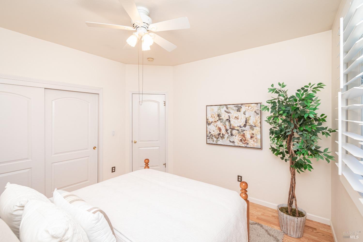 11 Hall Ct