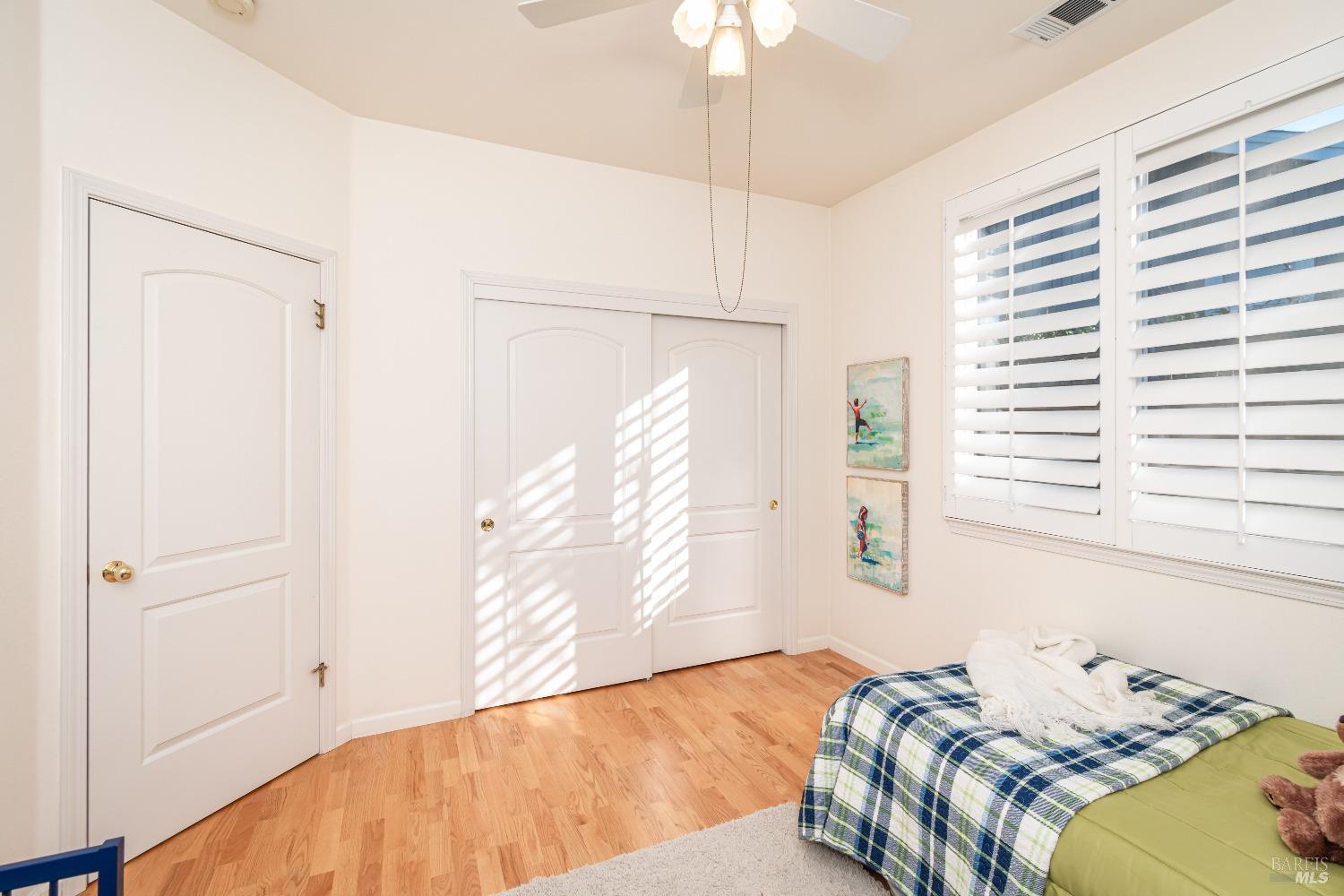 11 Hall Ct