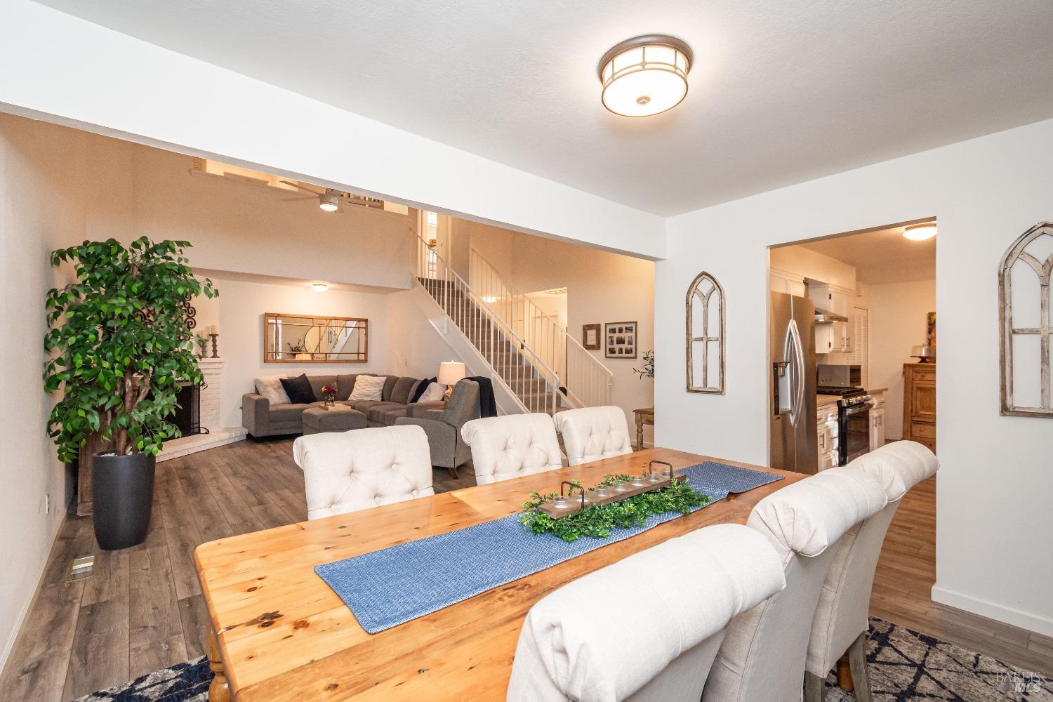 2616 Hidden Valley Ln