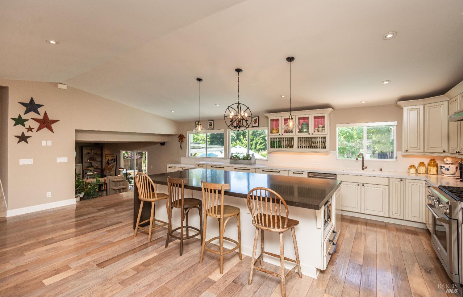 3355 Covey Ct